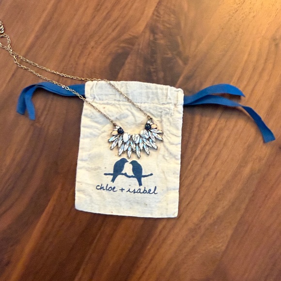 Elegant Gold and Silver Necklace - Picture 5 of 5